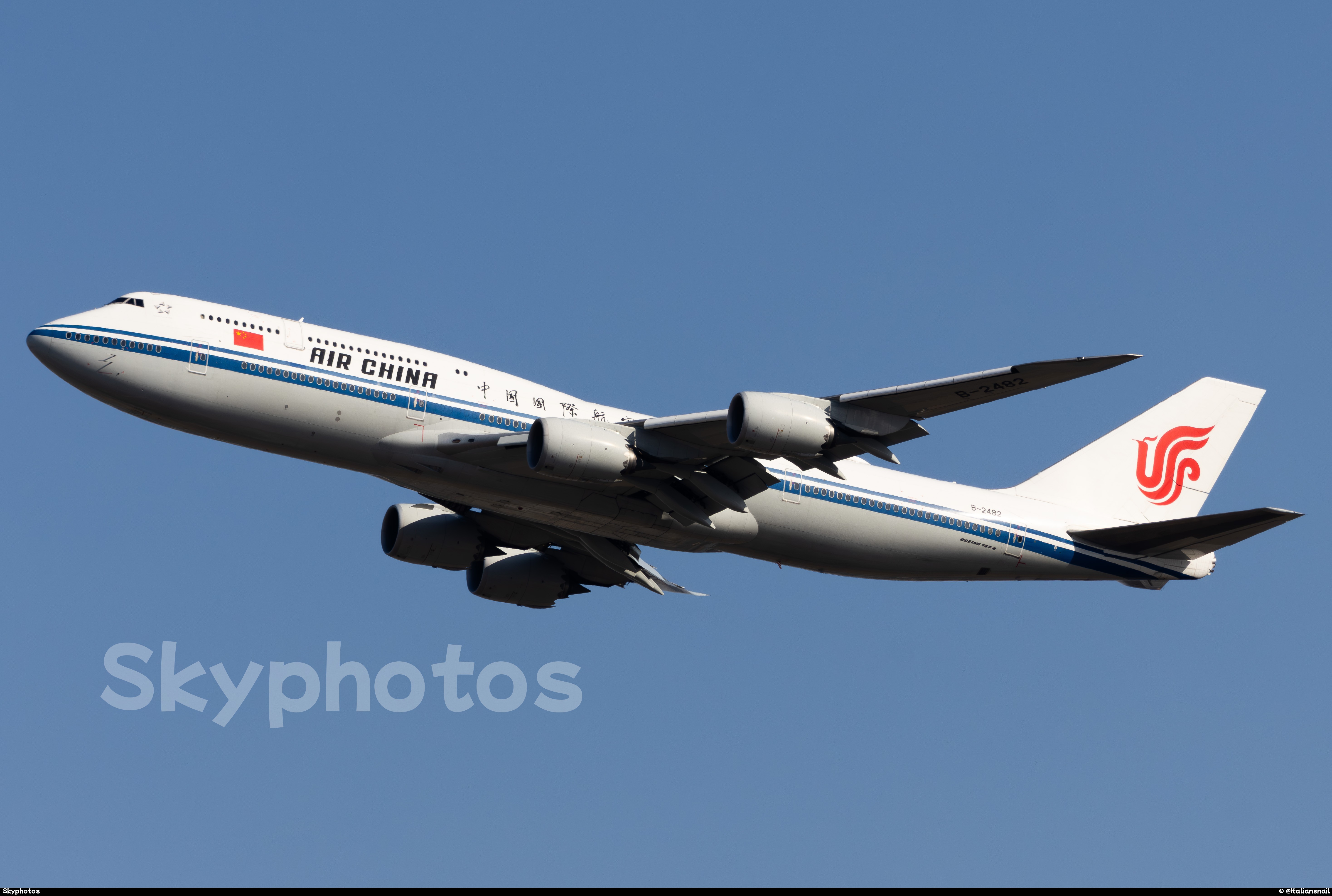 中国国际航空 B747-89L