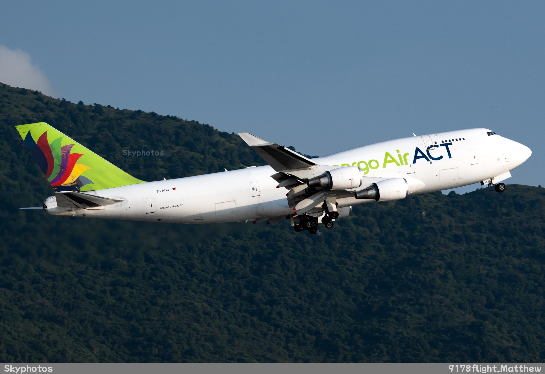 Air ACT Boeing 747-481(BDSF)