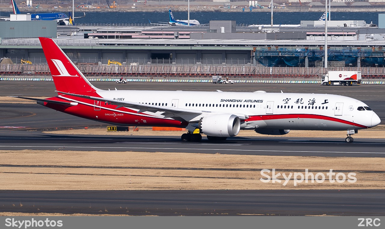 上海航空 B787-9