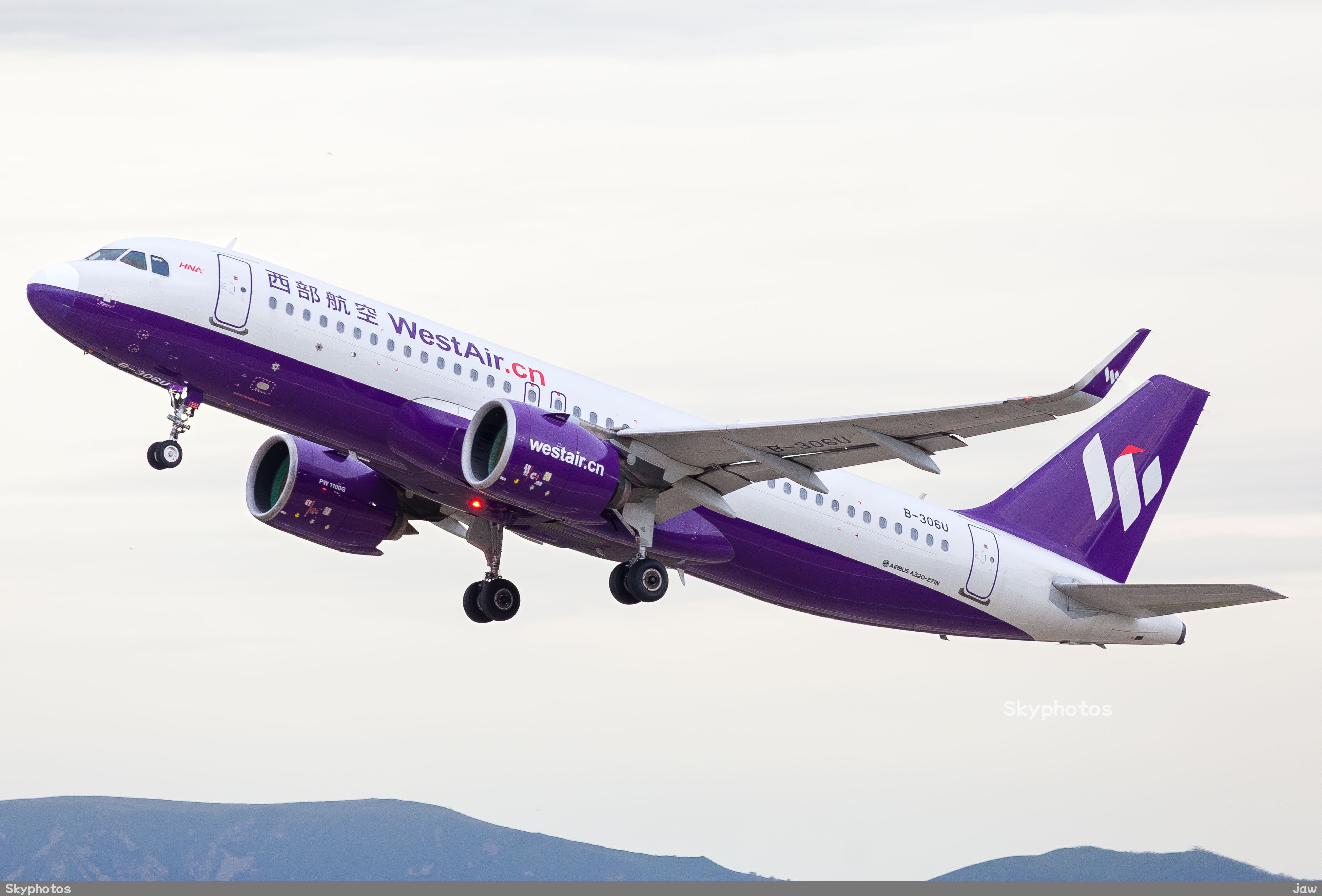 西部航空 a320 at het