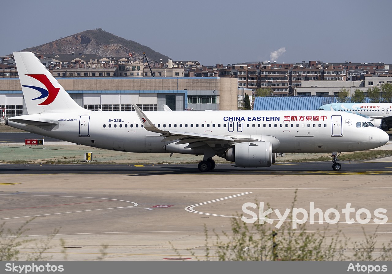 中国东方航空 Airbus A320-251N