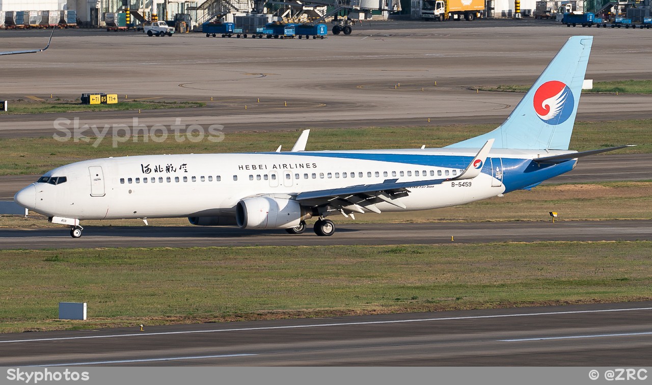 河北航空 B737-85C(WL)