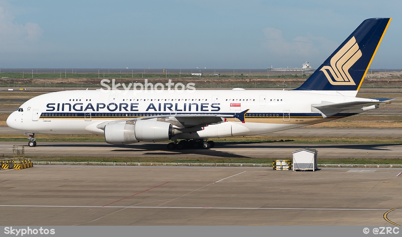 Singapore Airlines A380-841