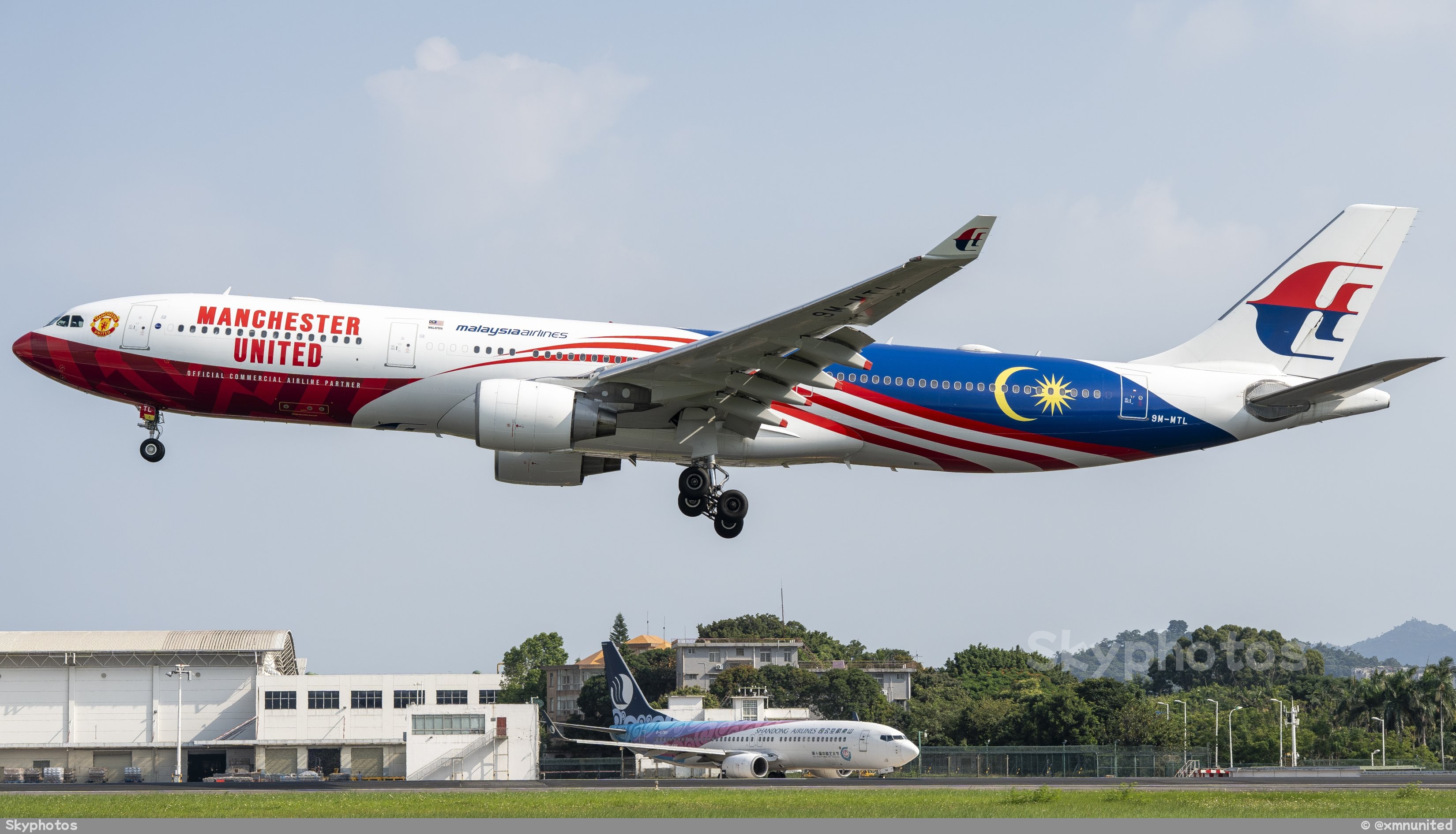 Malaysia Airlines Berhad dba Malaysia Airlines Airbus A330-323