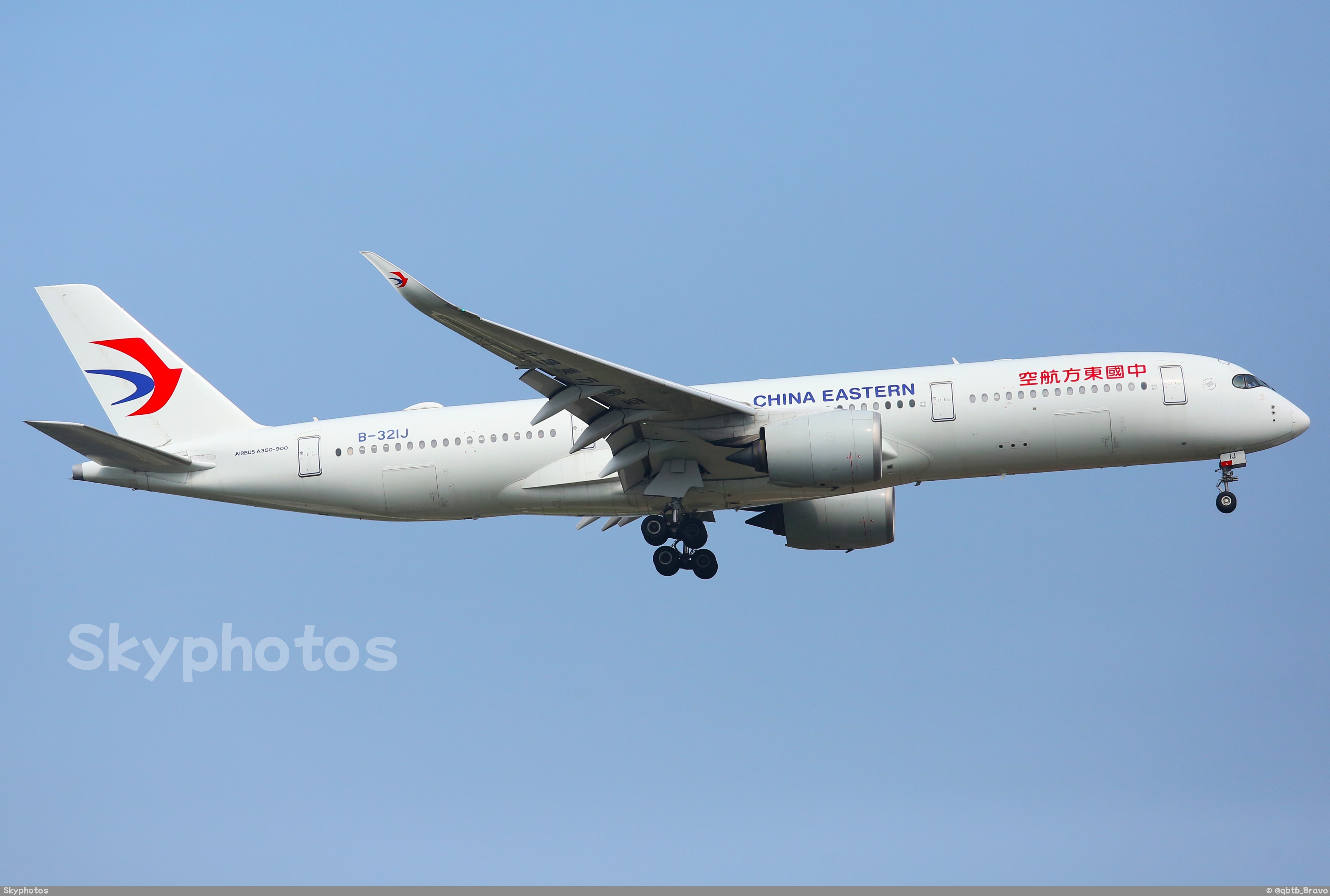中国东方航空 A350-941 at PVG