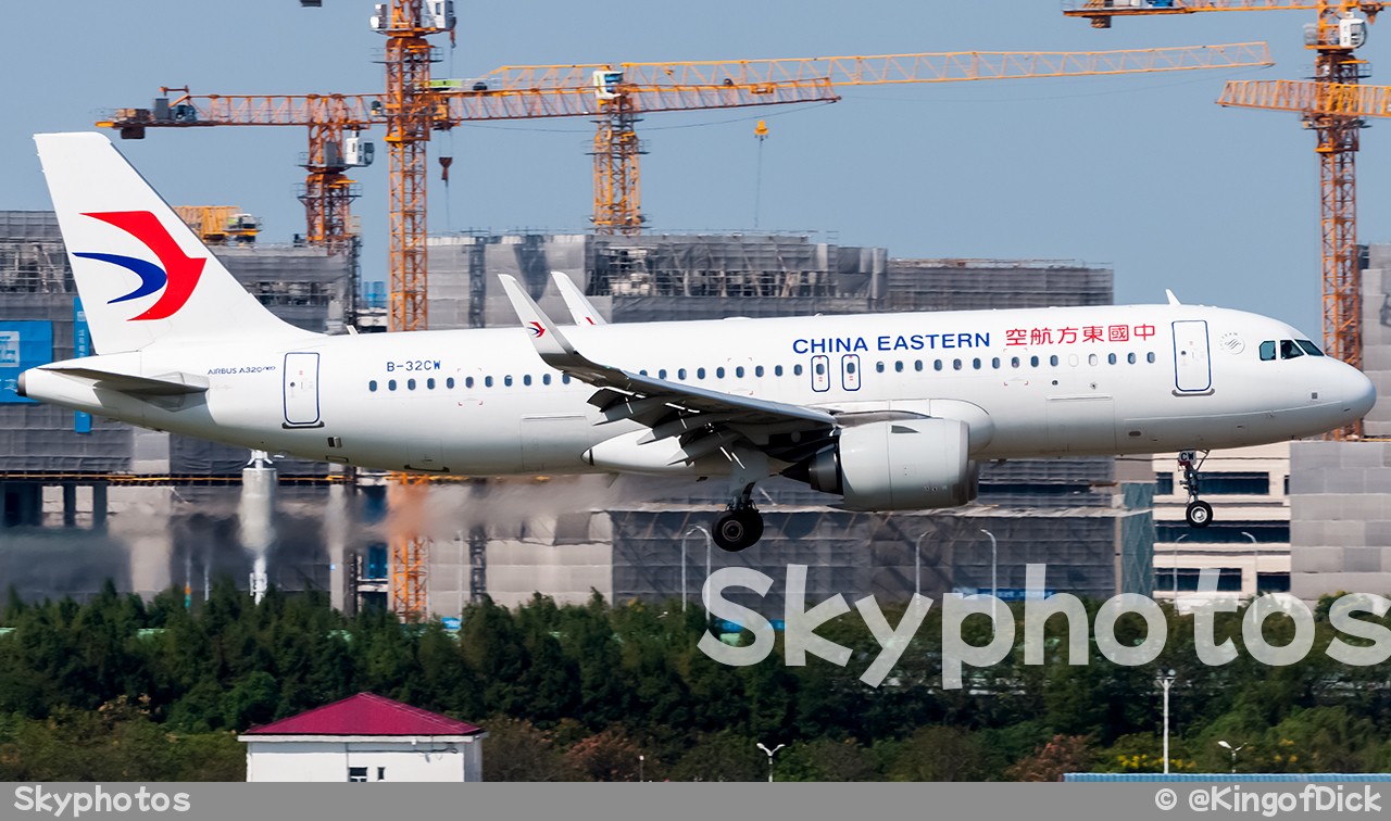 中国东方航空 A320-251N at SHA