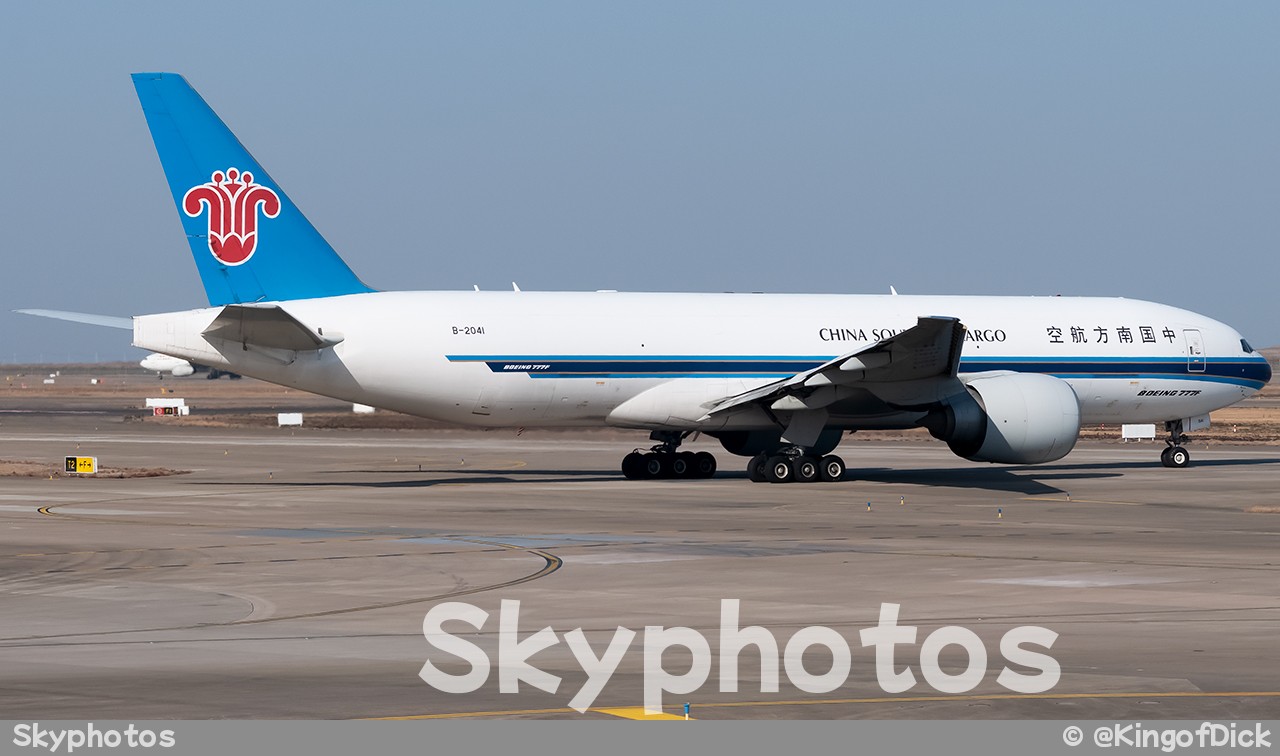 中国南方航空 B777-F1B at PVG