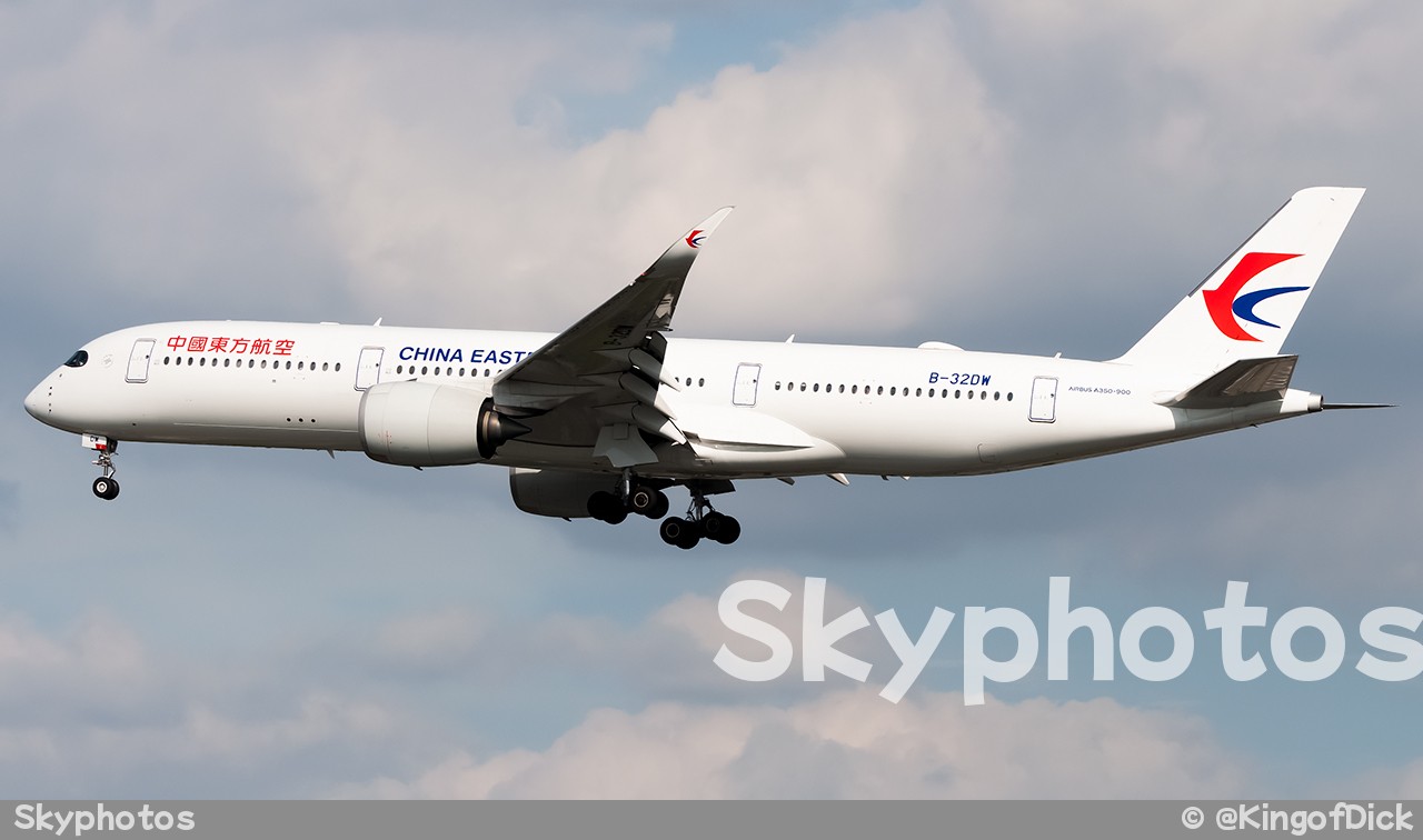 中国东方航空 A350-941