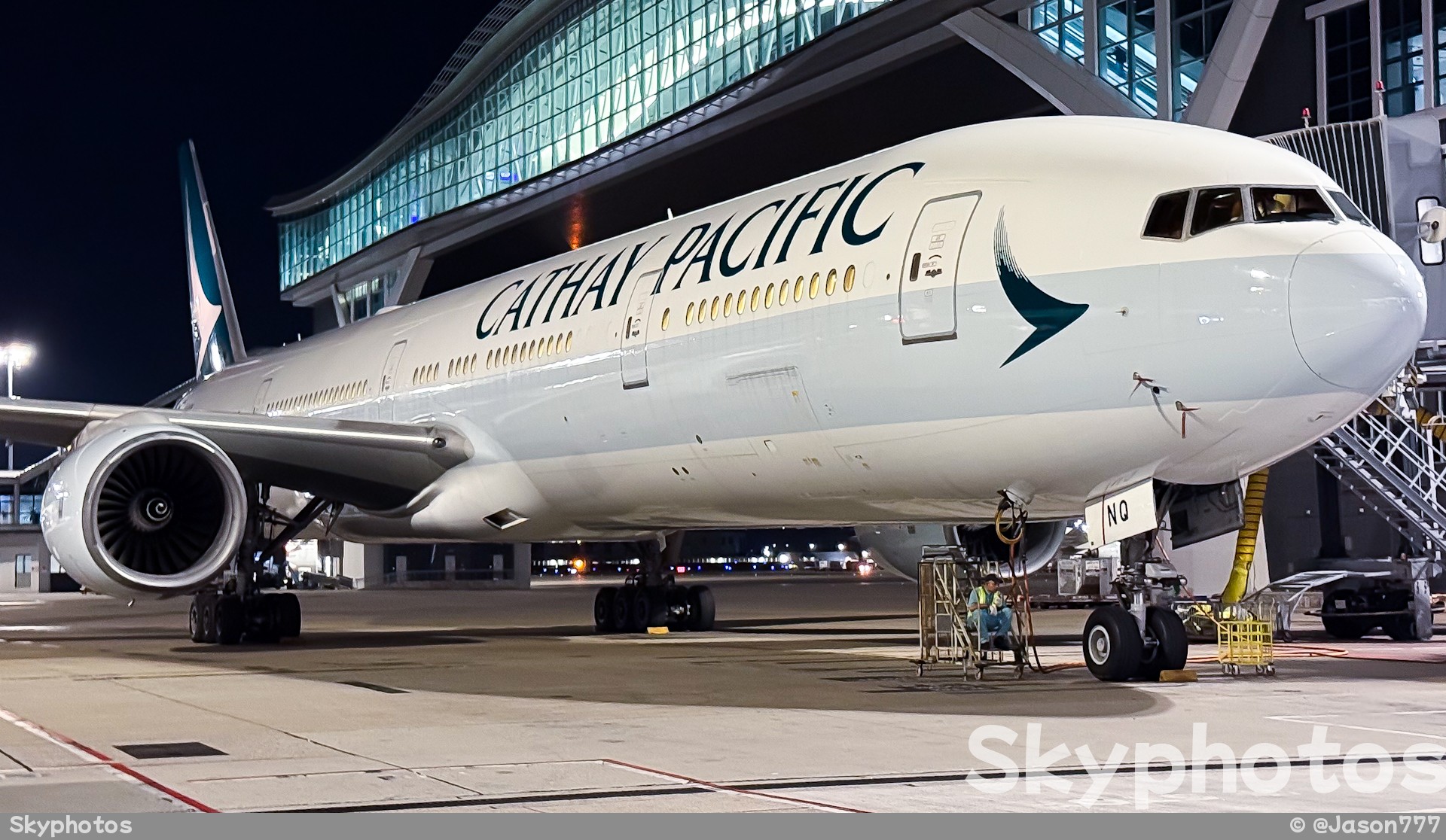 国泰航空 B777-367