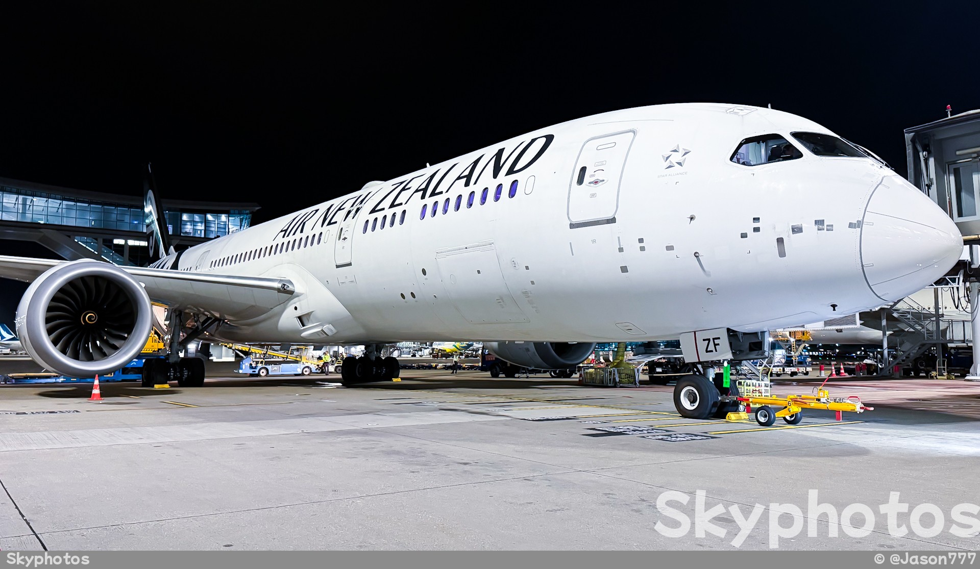 新西兰航空 B787-9