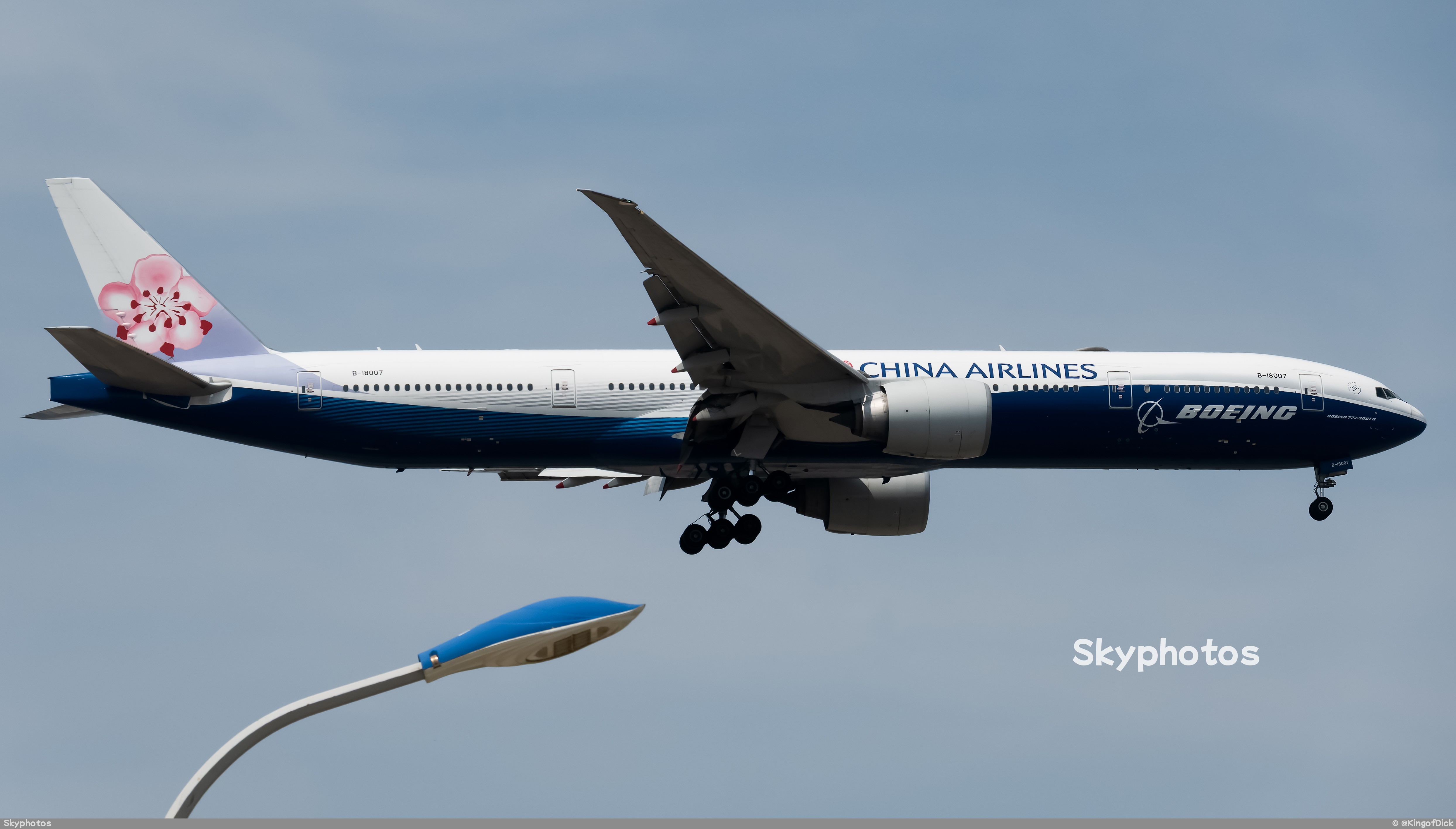 中华航空 B777-309(ER)