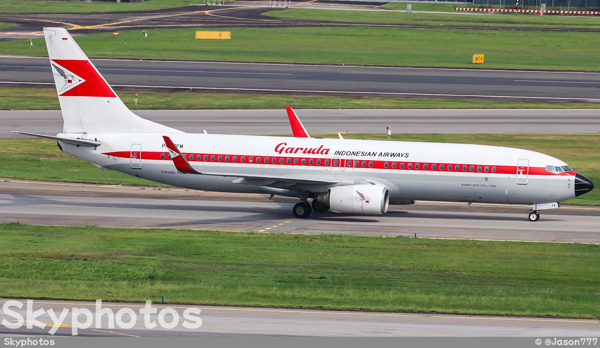 嘉鲁达印尼航空 B737-8U3(WL)