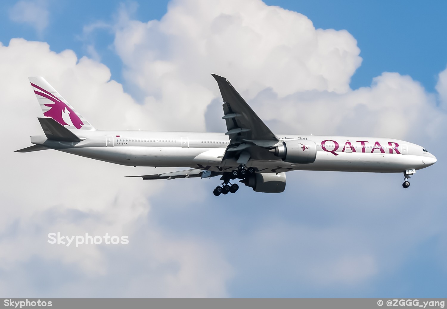 卡塔尔航空 Boeing 777-3DZ(ER)