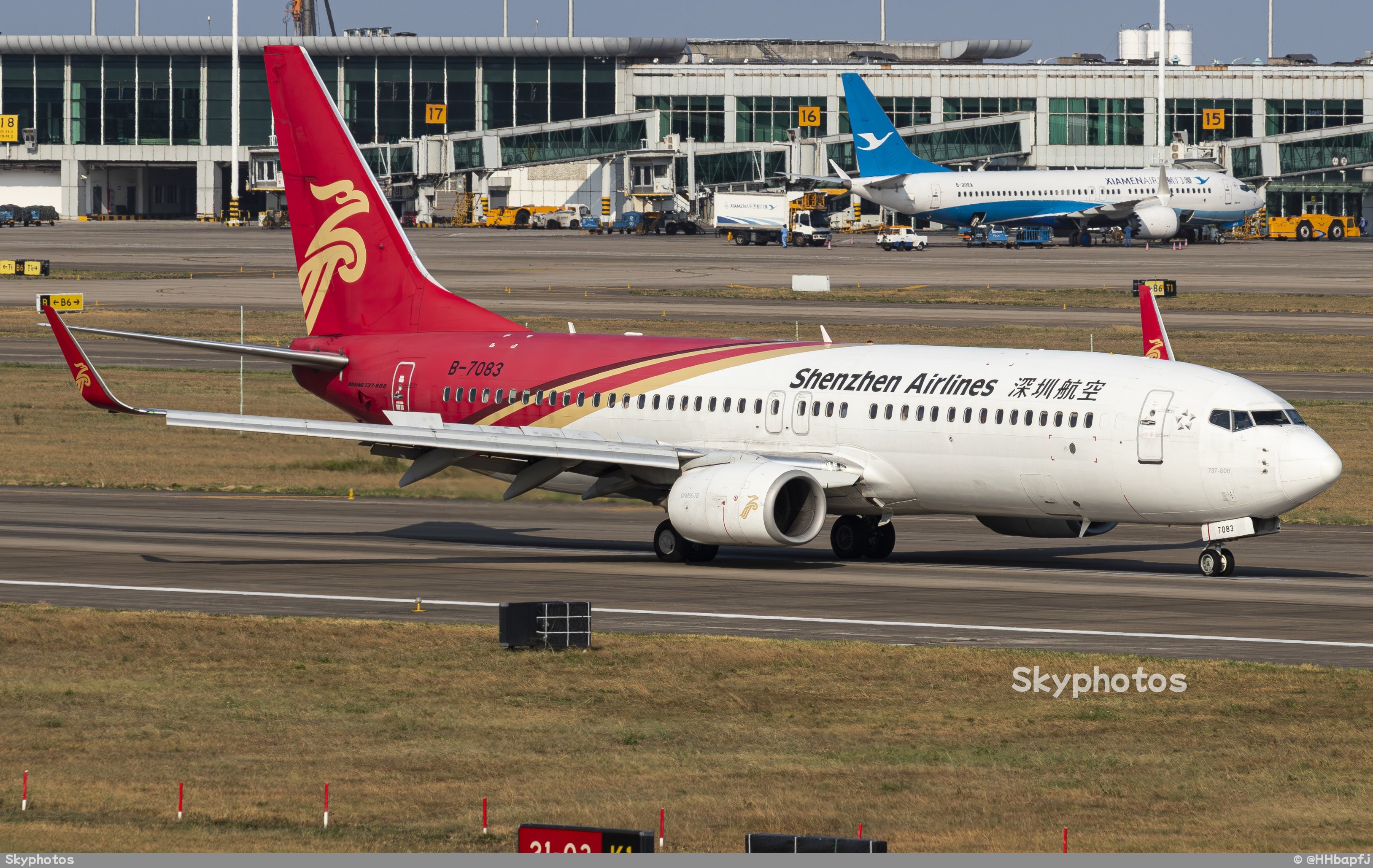 深圳航空 B737-87L(WL)