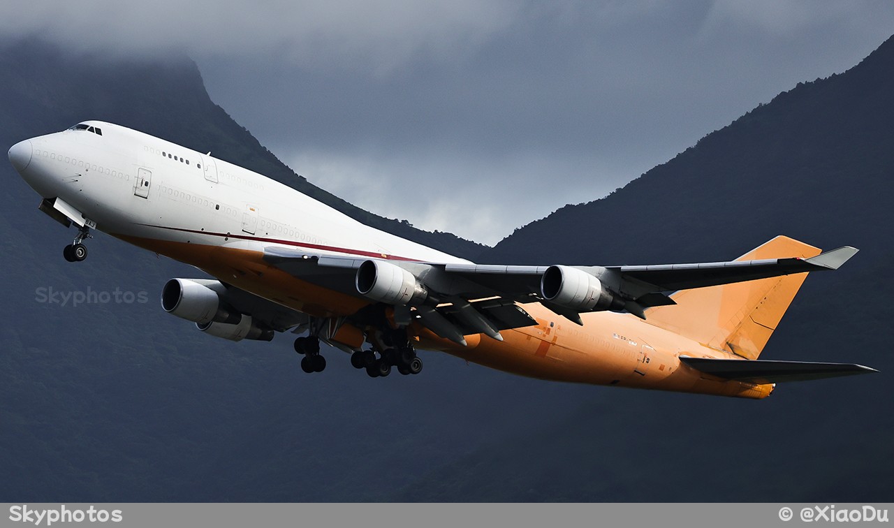 Aerotranscargo Boeing 747-412(BDSF)