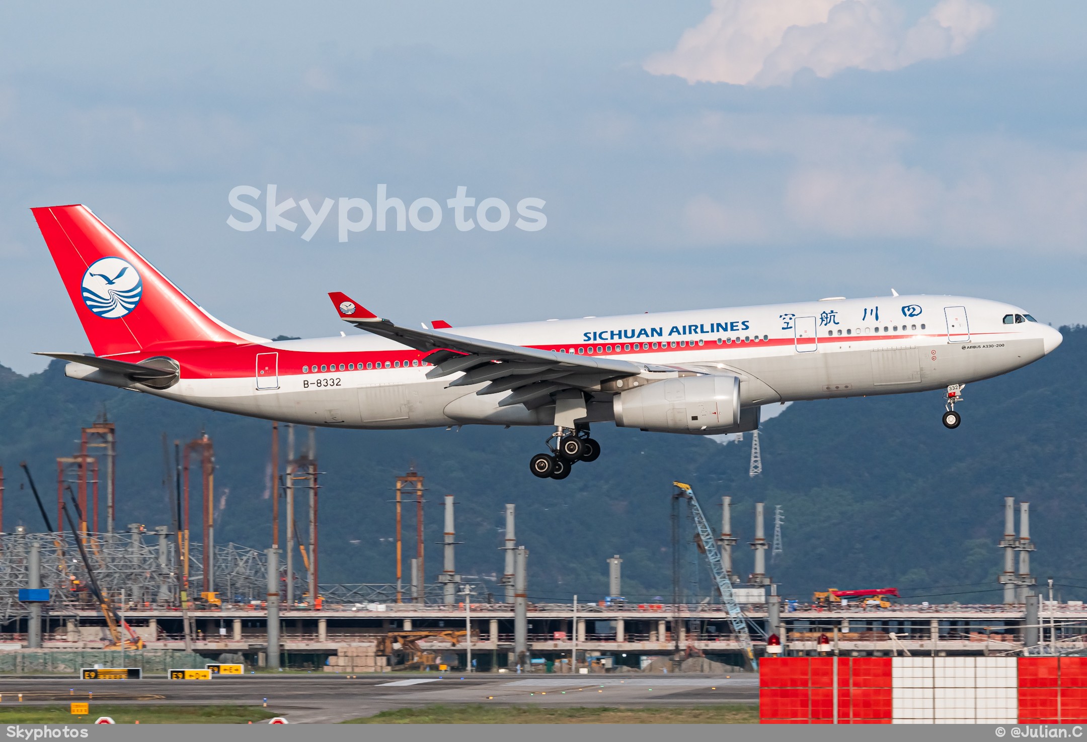 四川航空 A330-243