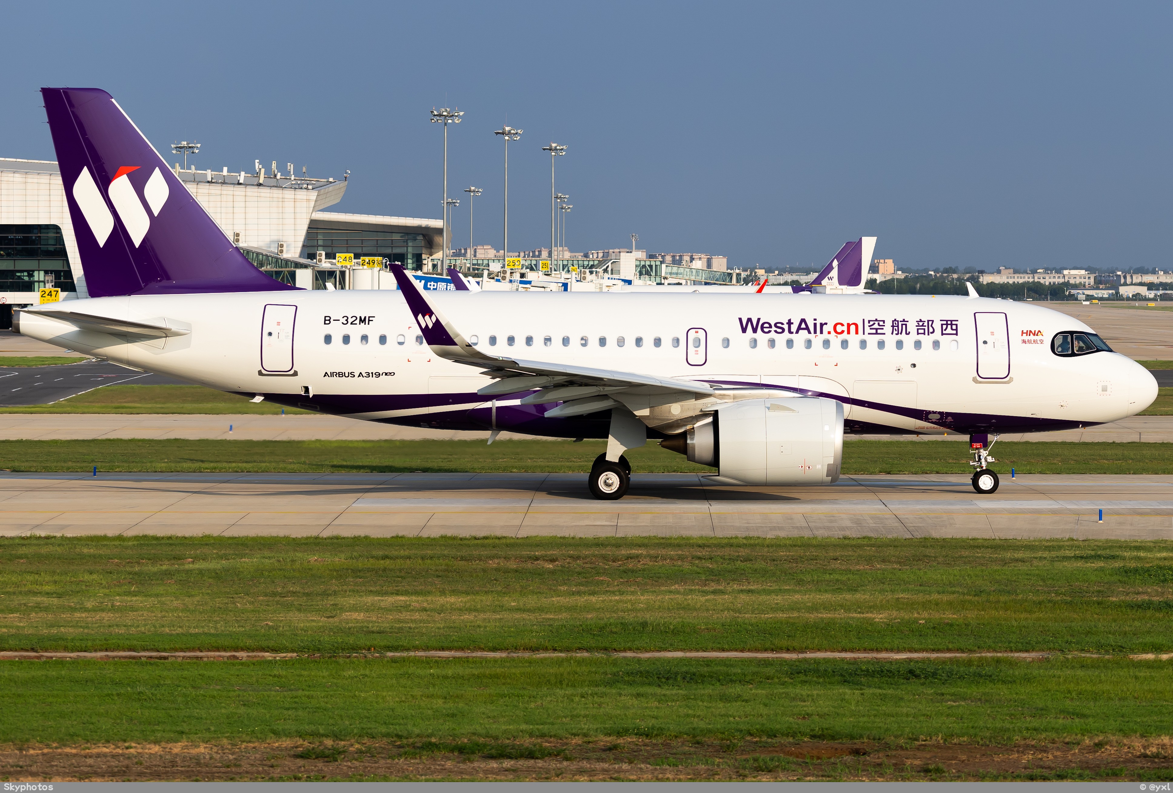 西部航空 A319-153N at 郑州新郑机场