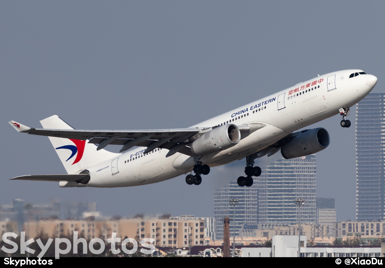 中国东方航空 A330-243