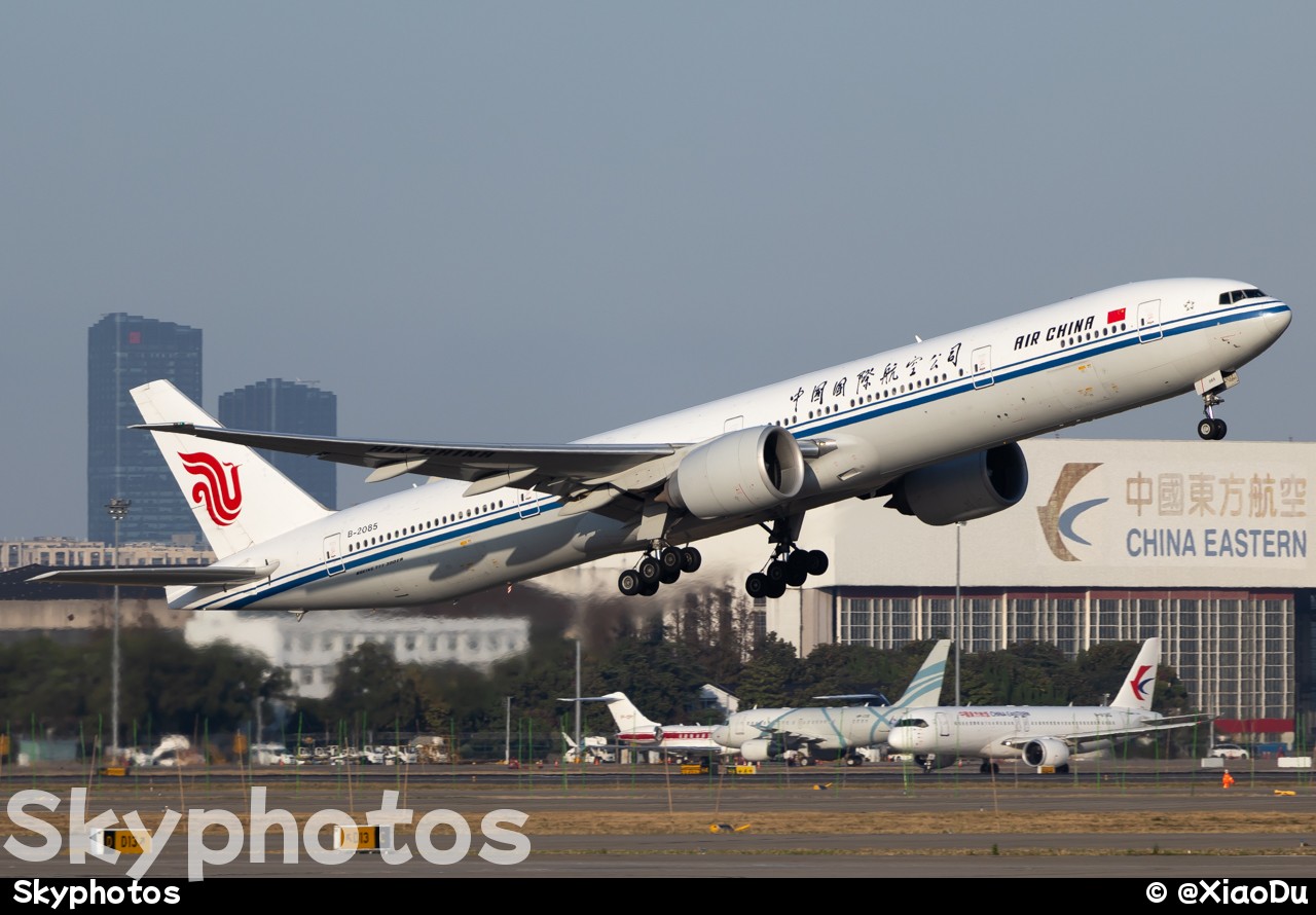 中国国际航空 B777-39L(ER)