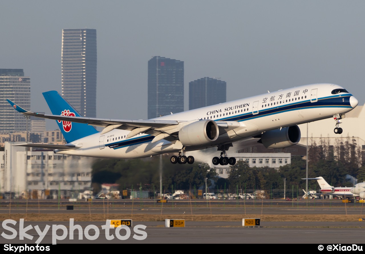 中国南方航空 A350-941