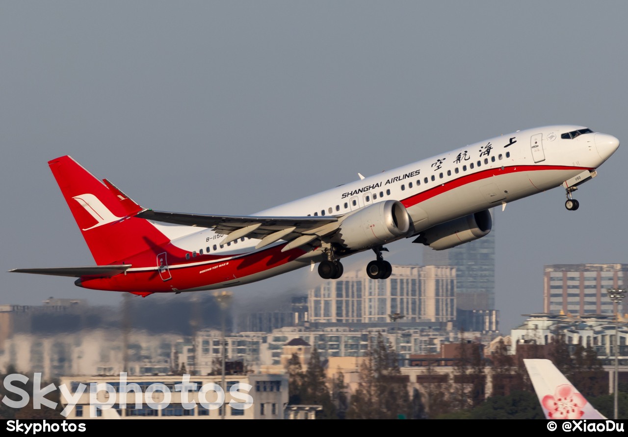上海航空 B737-8