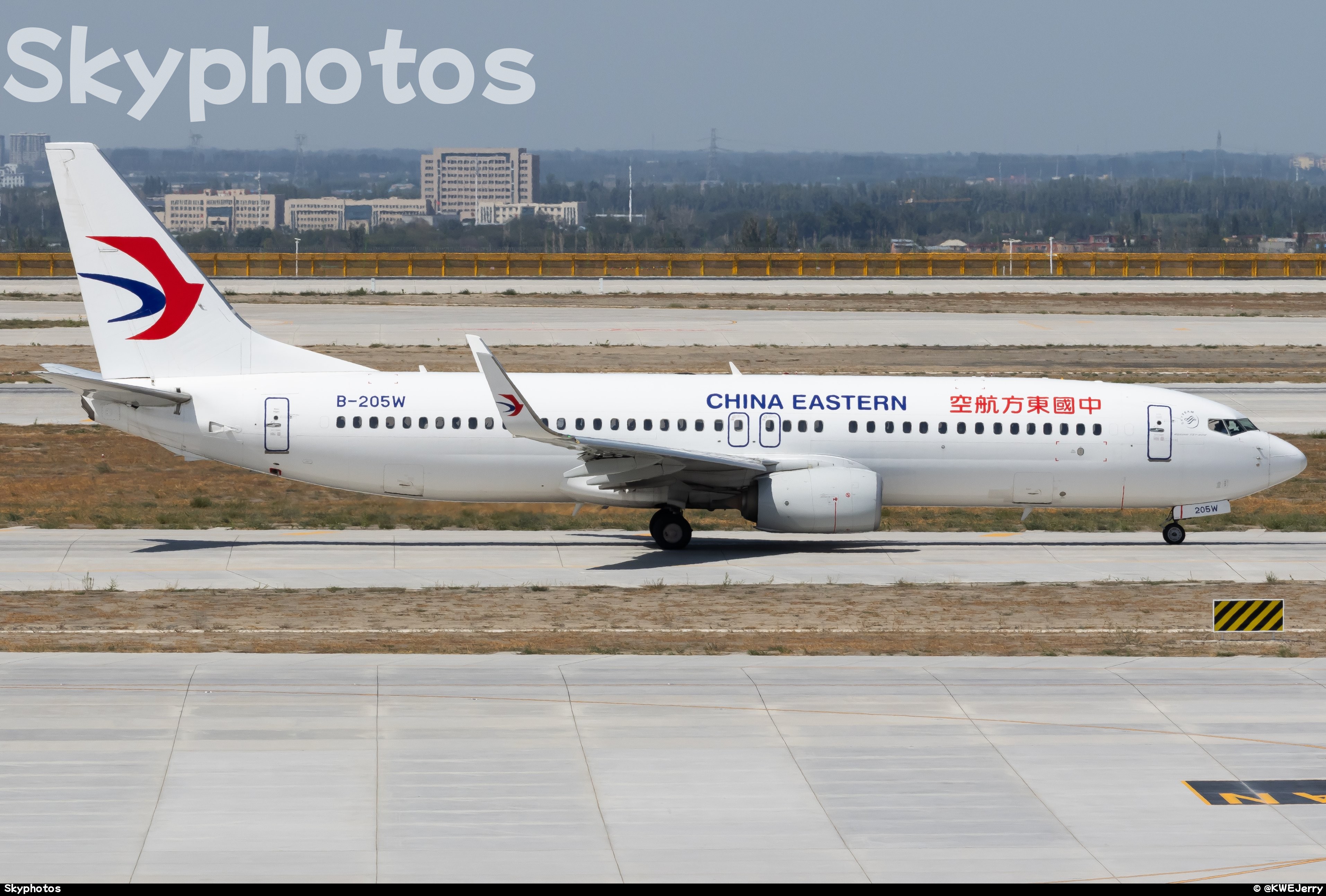 中国东方航空 B737-800(WL)