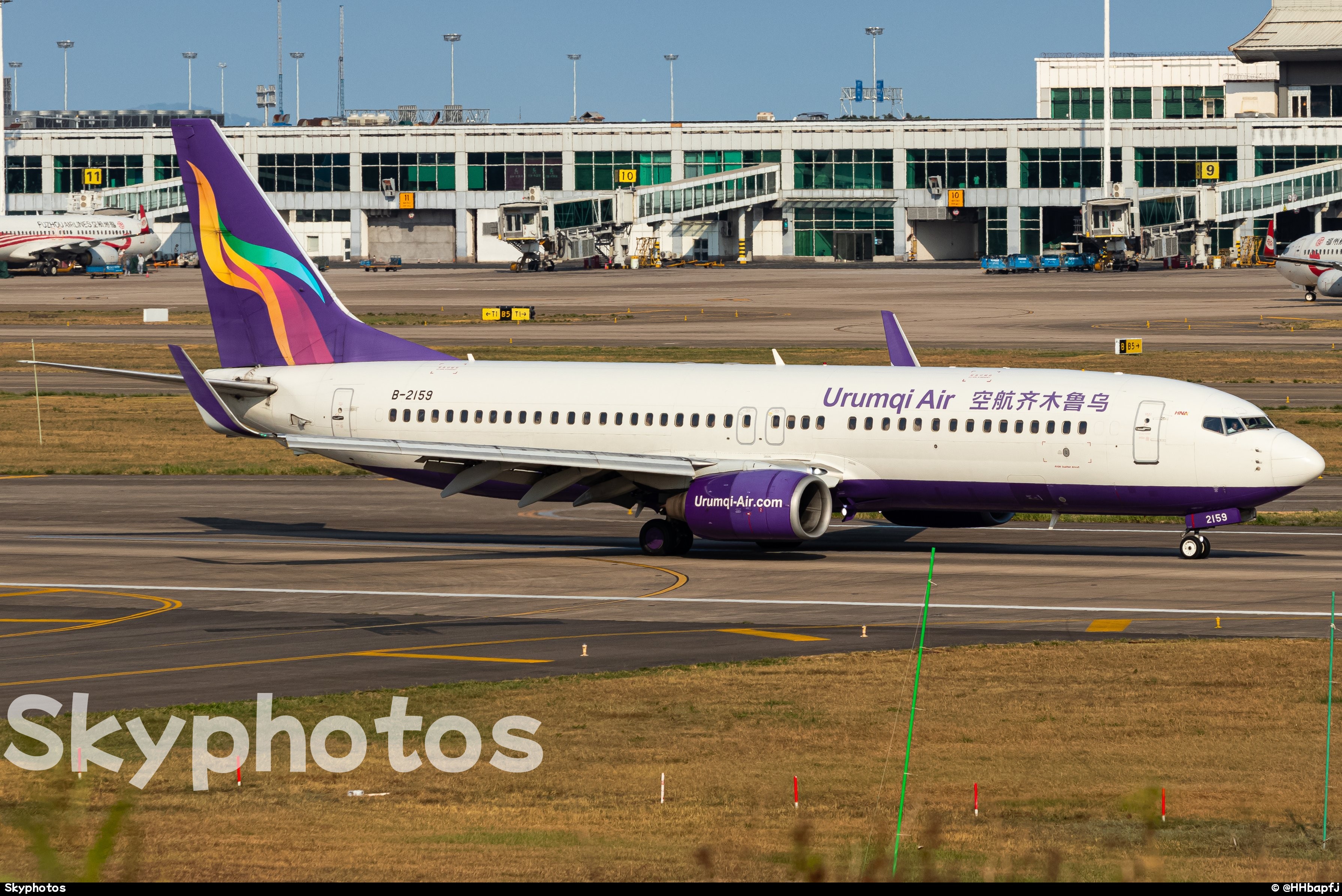 乌鲁木齐航空 B737-84P(WL)