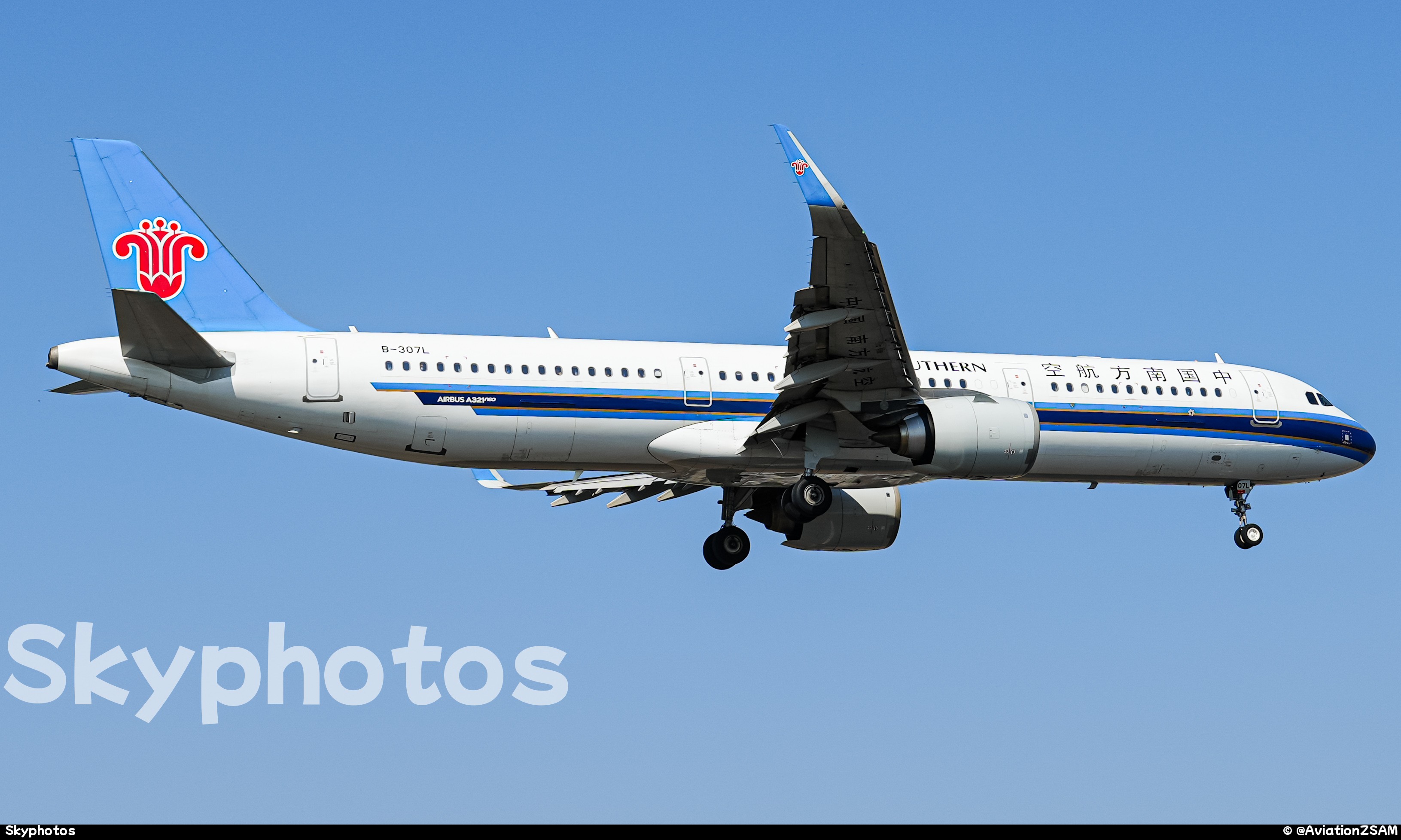 中国南方航空 A321-253N at 厦门高崎国际机场